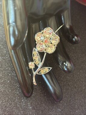 Large Silver Australian Crystal Flower Brooch pendant pin wedding jewelry